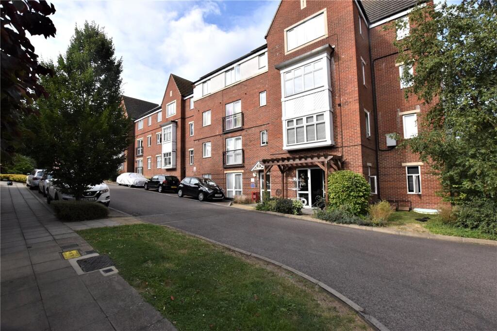 Main image of property: Chalfont Road, London, SE25