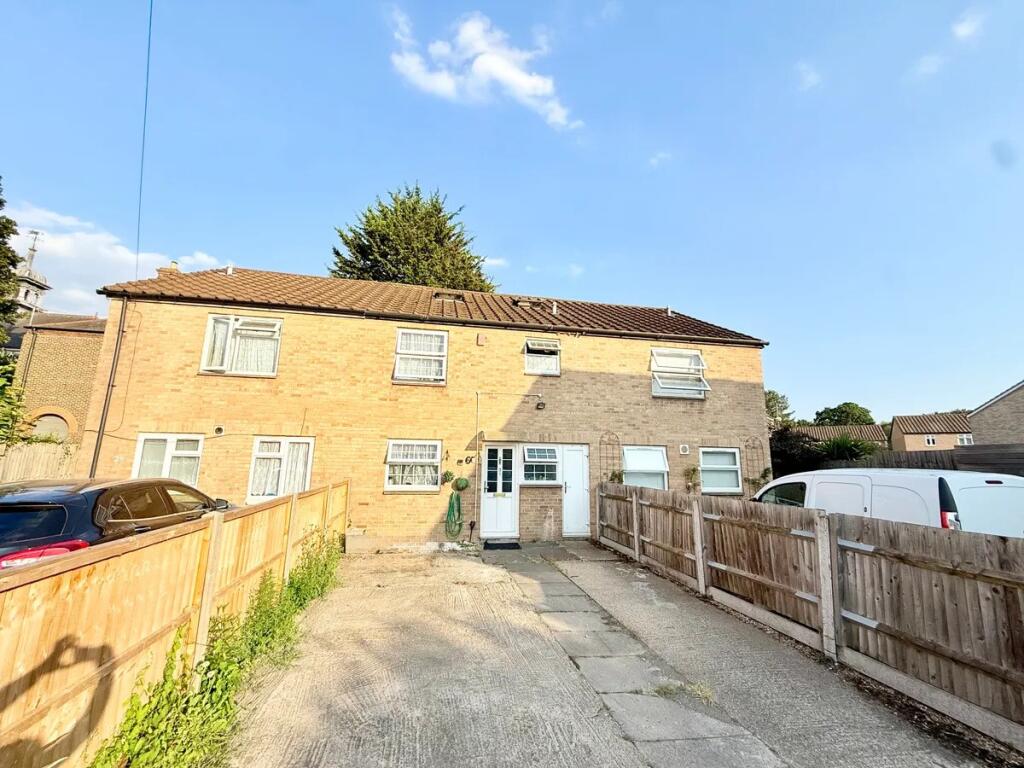 Main image of property: Dressington Avenue SE4 1JH