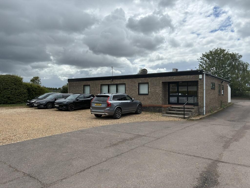 Main image of property: Focal Point, Newmarket Road, Bottisham, Cambridge, Cambridgeshire, CB25 9BD