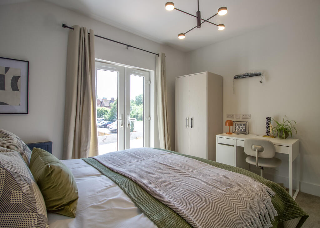 Main image of property: Oxford Road, Reading