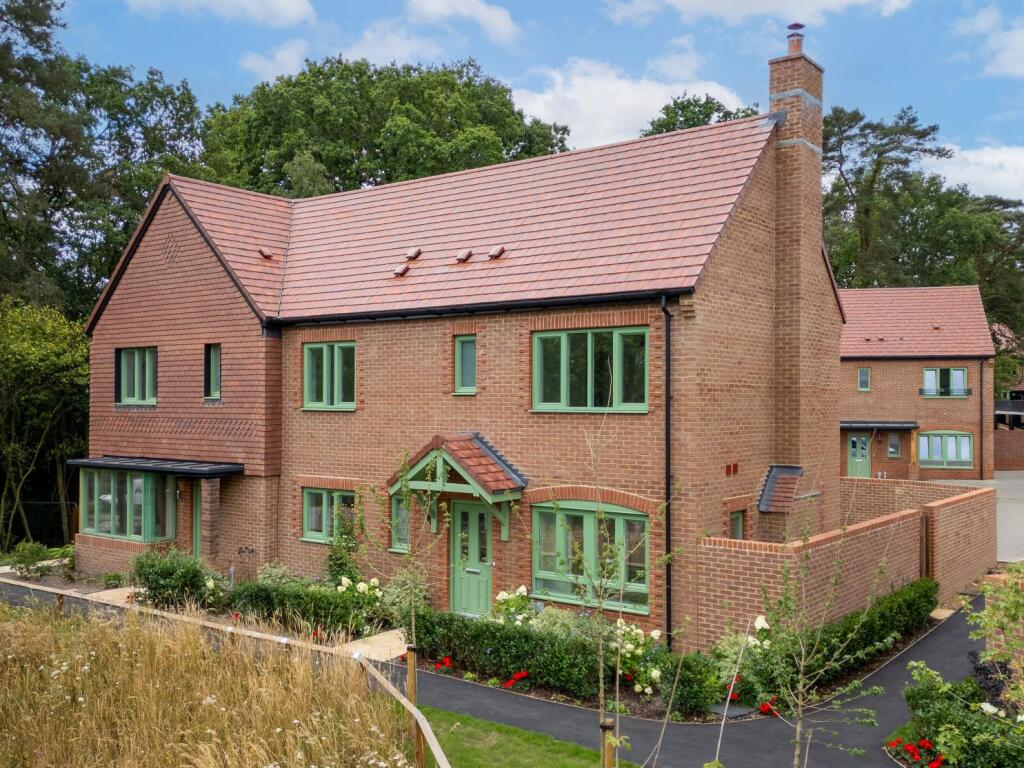 Main image of property: Bepton Road,
Midhurst,
GU29 9QX
