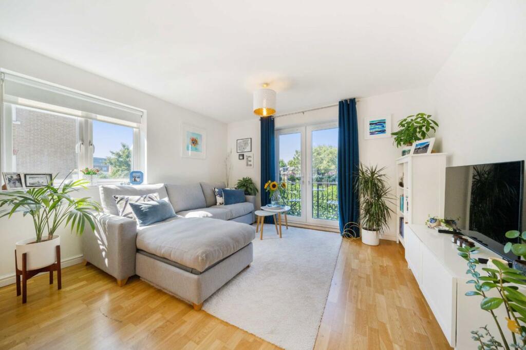 Main image of property: Garratt Lane, Earlsfield