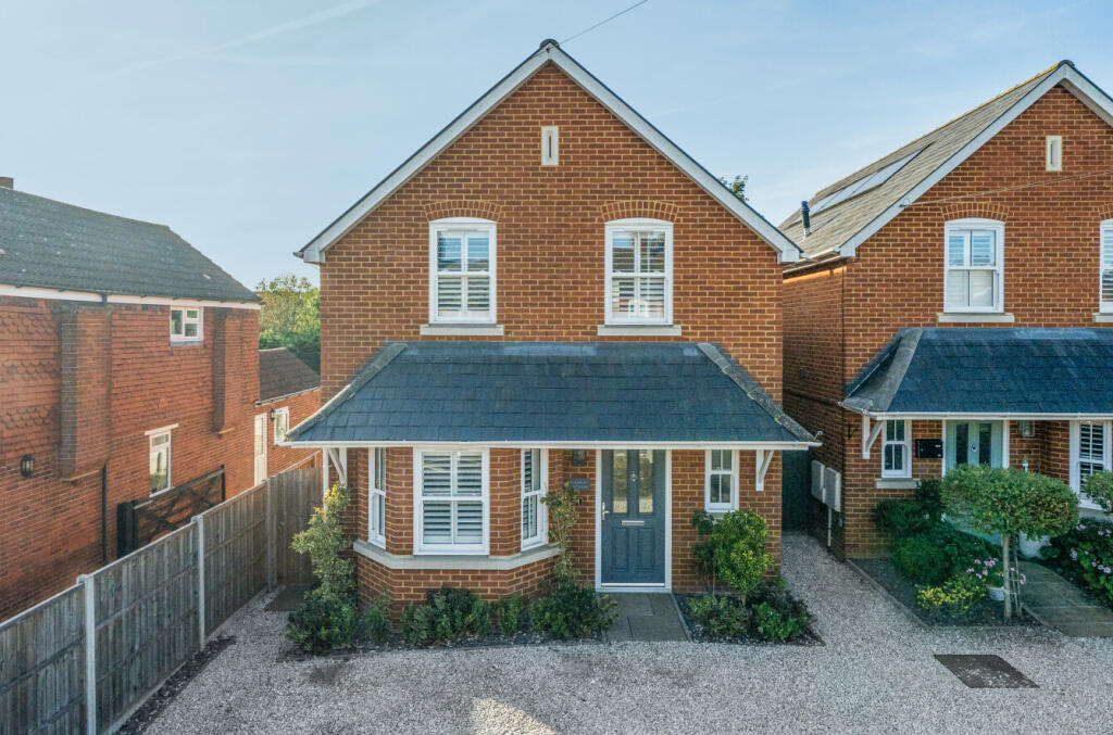 Main image of property: Forest Road, Binfield, Bracknell, Berkshire, RG42