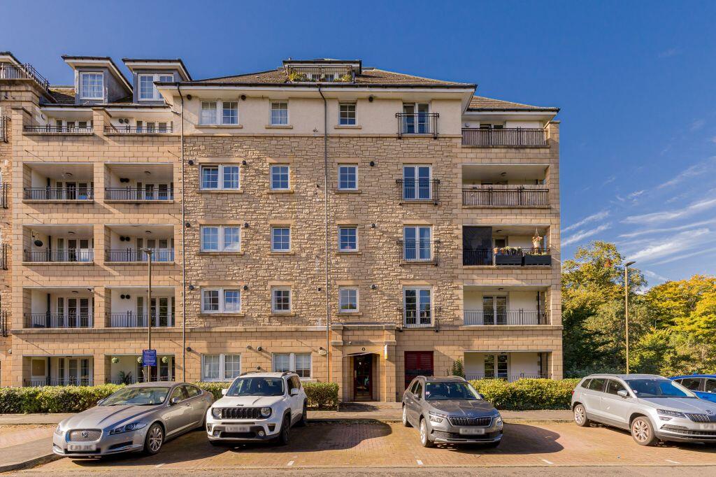 Main image of property: 2/15 Powderhall Brae, Edinburgh, EH7 4GD