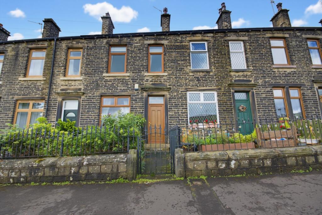 Main image of property: 6 WARRINGTON TERRACE, MANCHESTER ROAD, HUDDERSFIELD