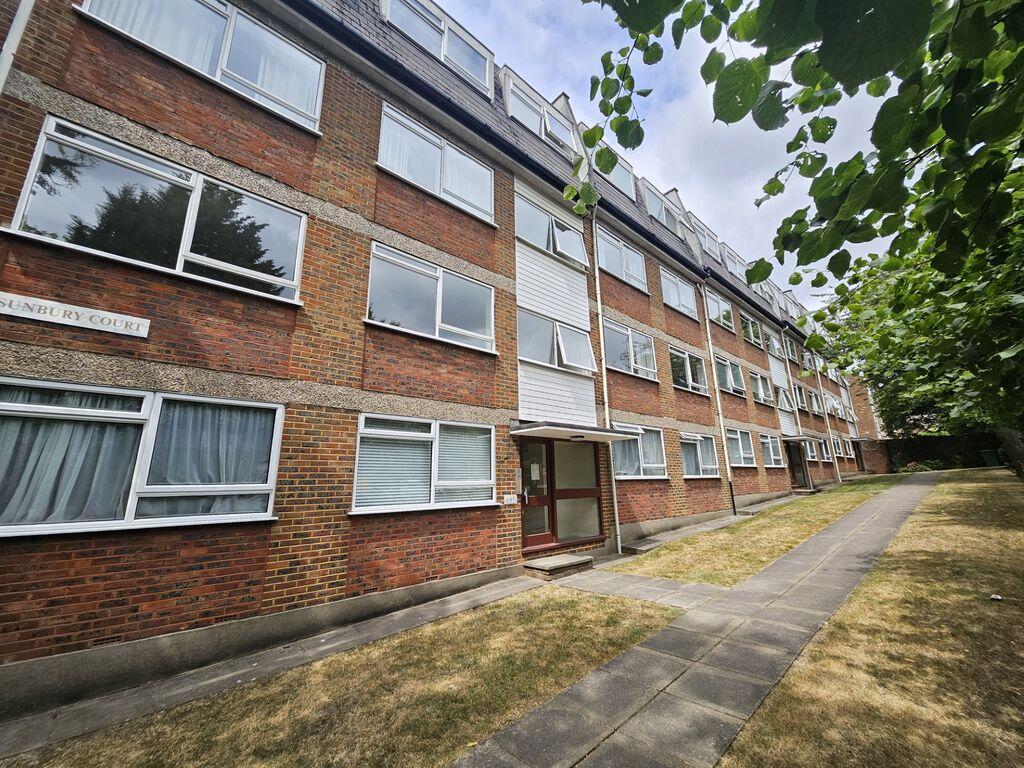 Main image of property:  36 Manor Road, Barnet