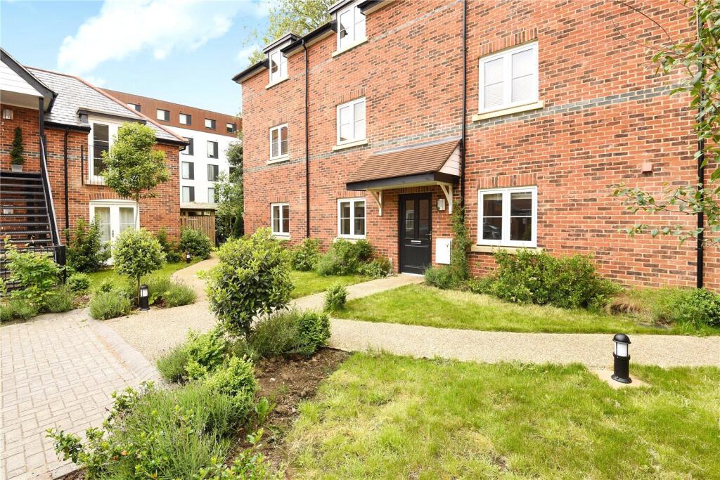 Main image of property: Townside Court, 6 Crown Place, Reading, Berkshire, RG1