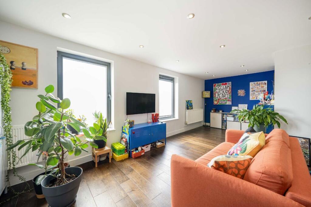 Main image of property: Willesden Lane, Brondesbury Park