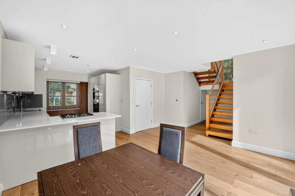 Main image of property: Paragon Mews, Meadow Road, London, SW8