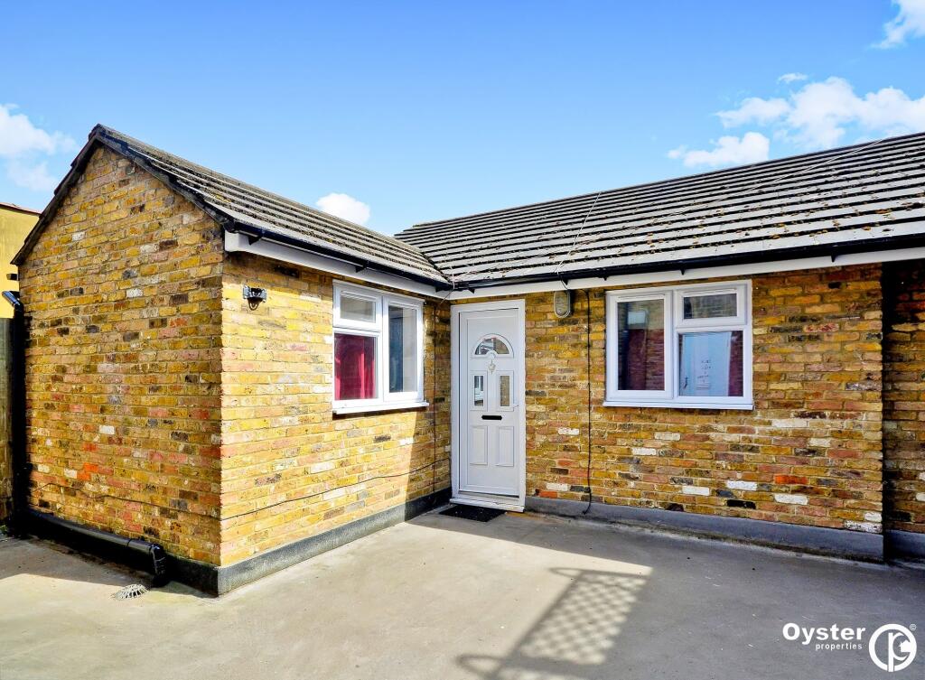 Main image of property: High Road, London, N12