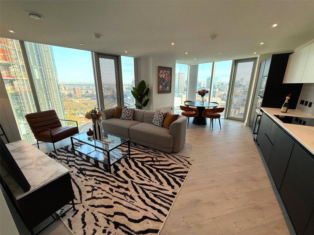 Main image of property: Trinity Way, Vista River Gardens, Manchester, M3