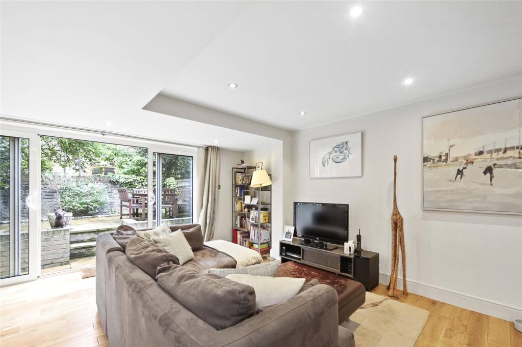 Main image of property: Coningham Road, London, W12