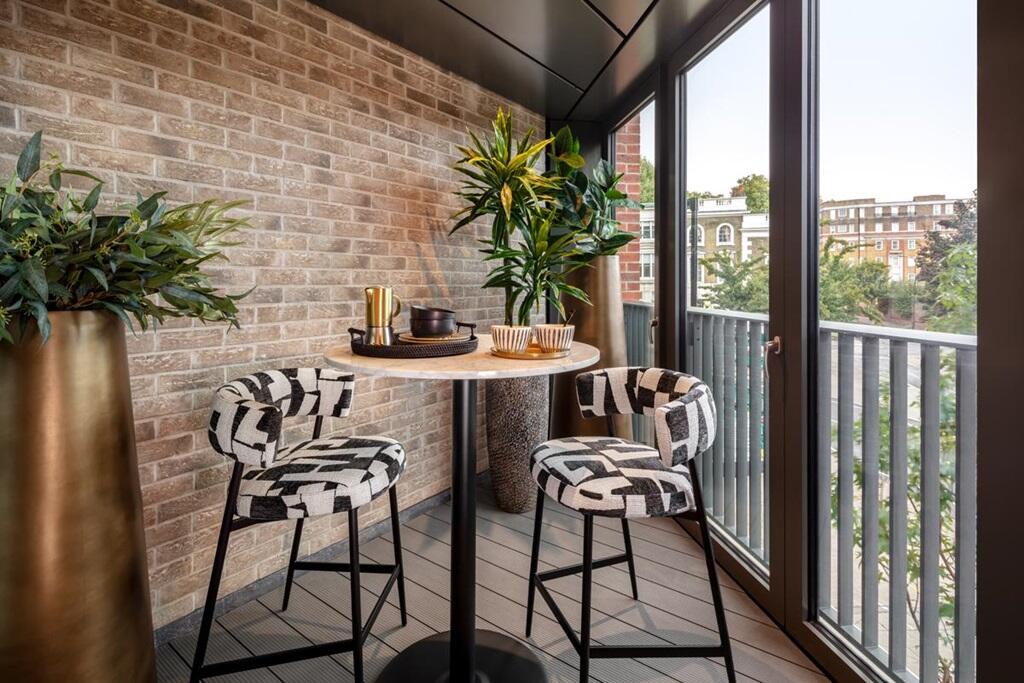 Main image of property: 4
Mount Pleasant
London
WC1X 0BU