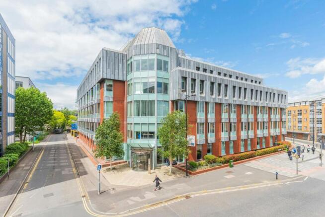 One-Station-Square,-Gloucester-St,-Swindon-99.jpg