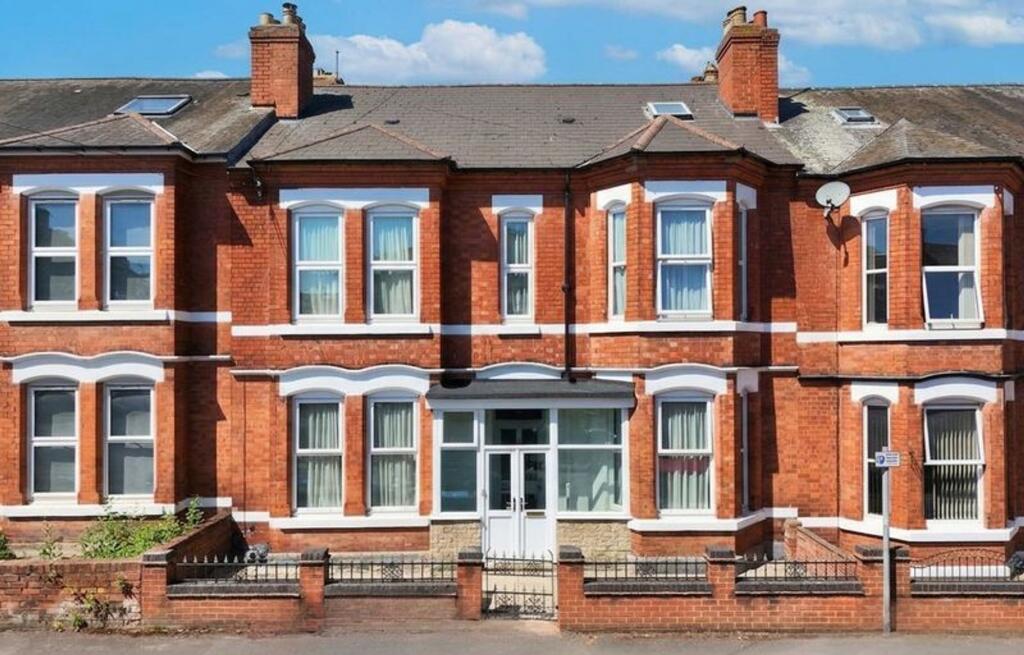 Main image of property: 14 Regent Street, Coventry, CV1