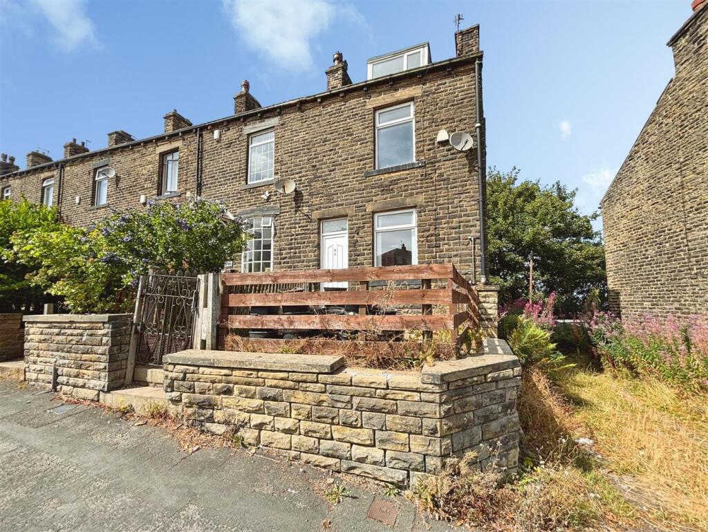 Main image of property: Old Road, Bradford, BD7 4PE