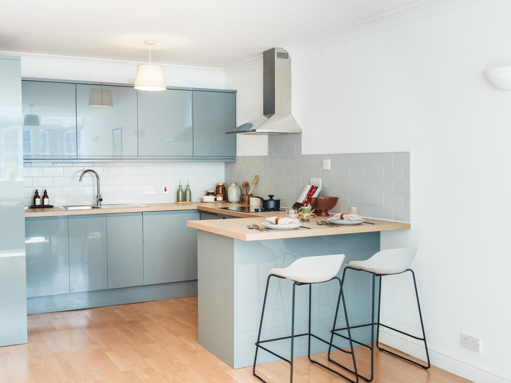 Main image of property: Apt 7, Woodhouse Plaza #078566