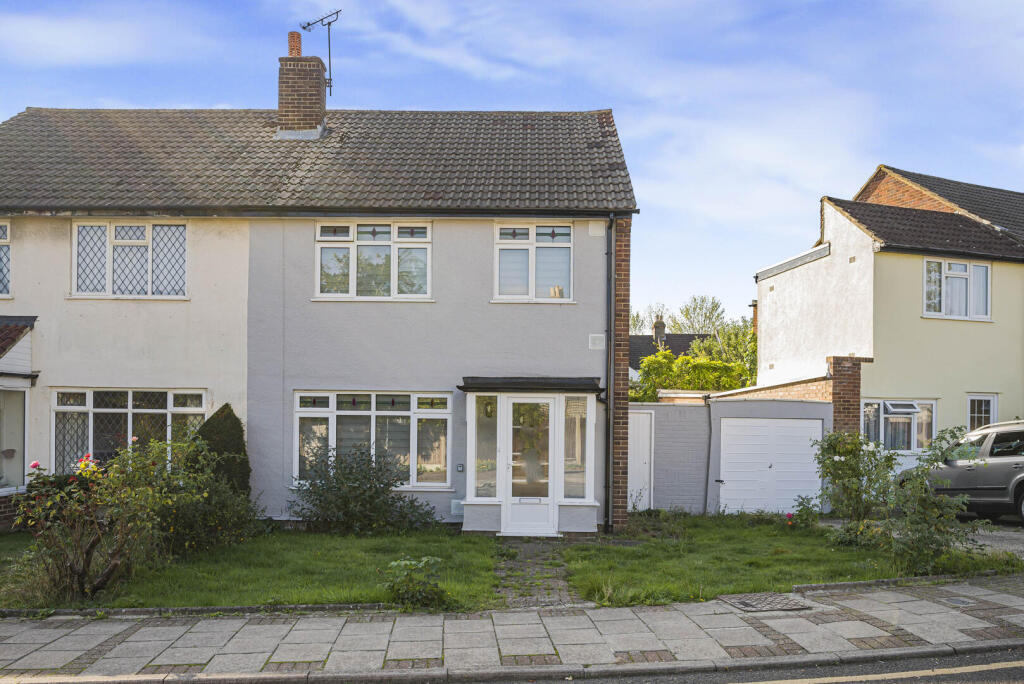 Main image of property: Waverley Close, Bromley