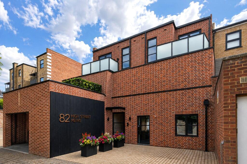 Main image of property: 82, High Street Mews, Wimbledon, London, SW19