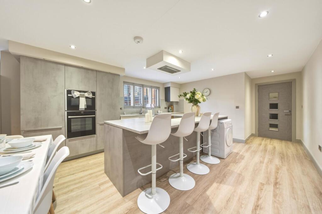 Main image of property: Barrack Lane, Nottingham