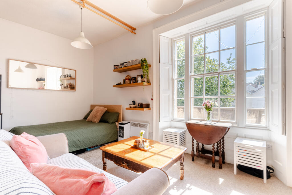Main image of property: Elton Mansions, Bishopston