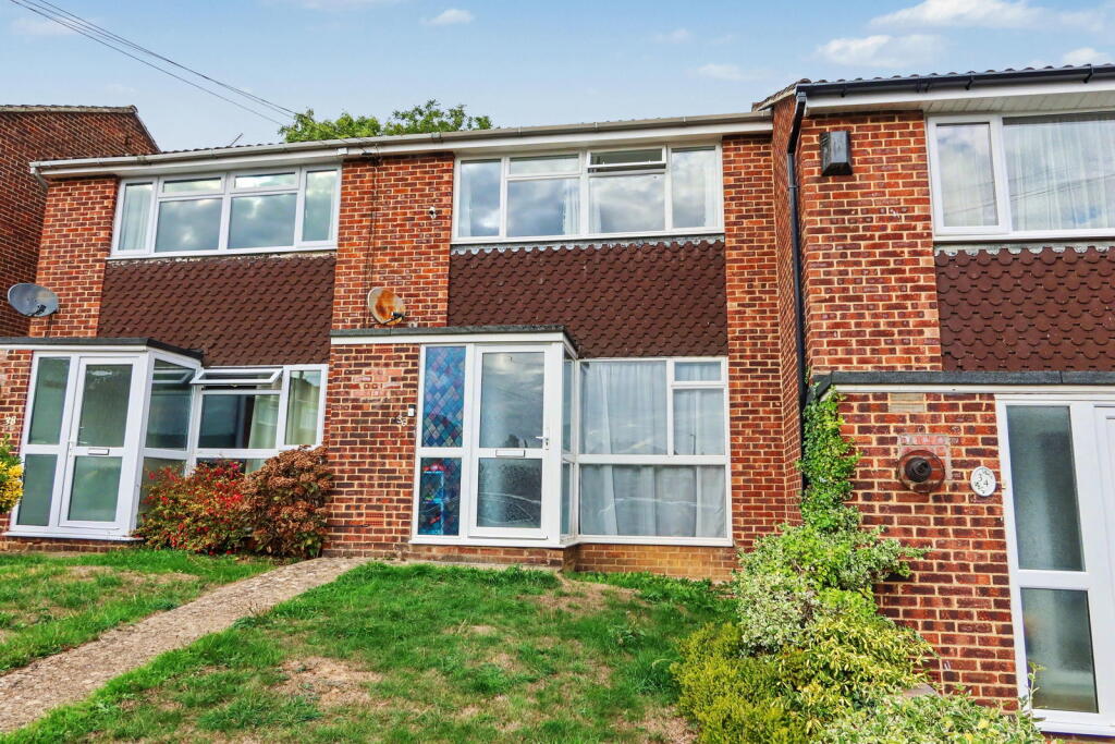 Main image of property: Daimler Avenue, Banbury OX16 1EB - No Onward Chain