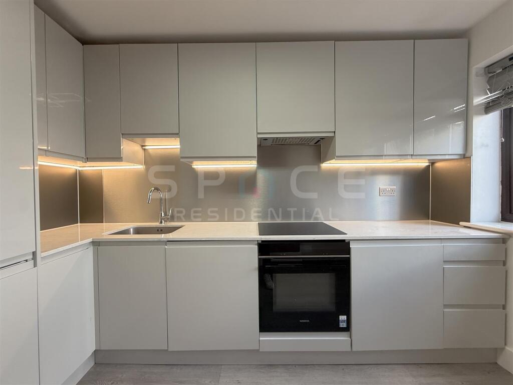 Main image of property: Modern 2 Bedroom flat on Hale Lane NW7