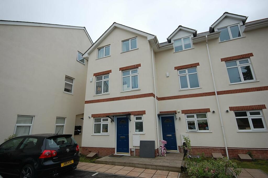 Main image of property: 2a Portchester Place, Bournemouth, 