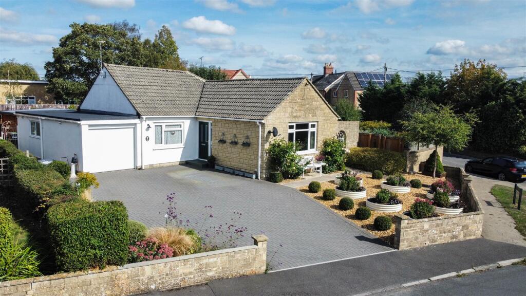 Main image of property: Mere Avenue, Hullavington