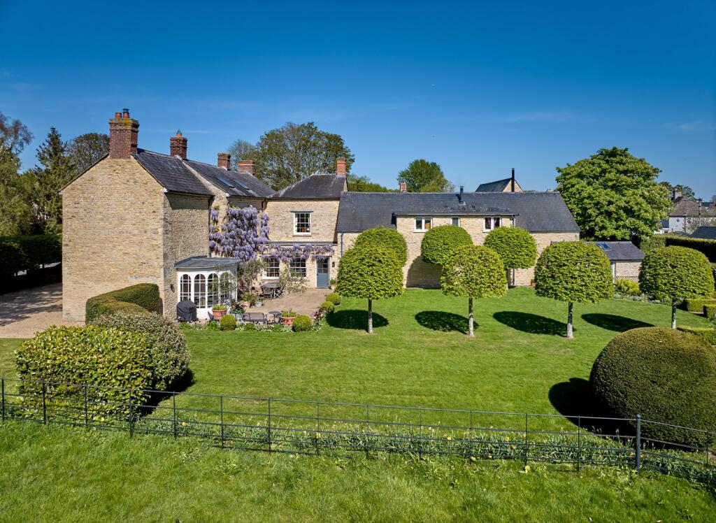 Main image of property: North Street, Fritwell, Bicester, Oxfordshire, OX27