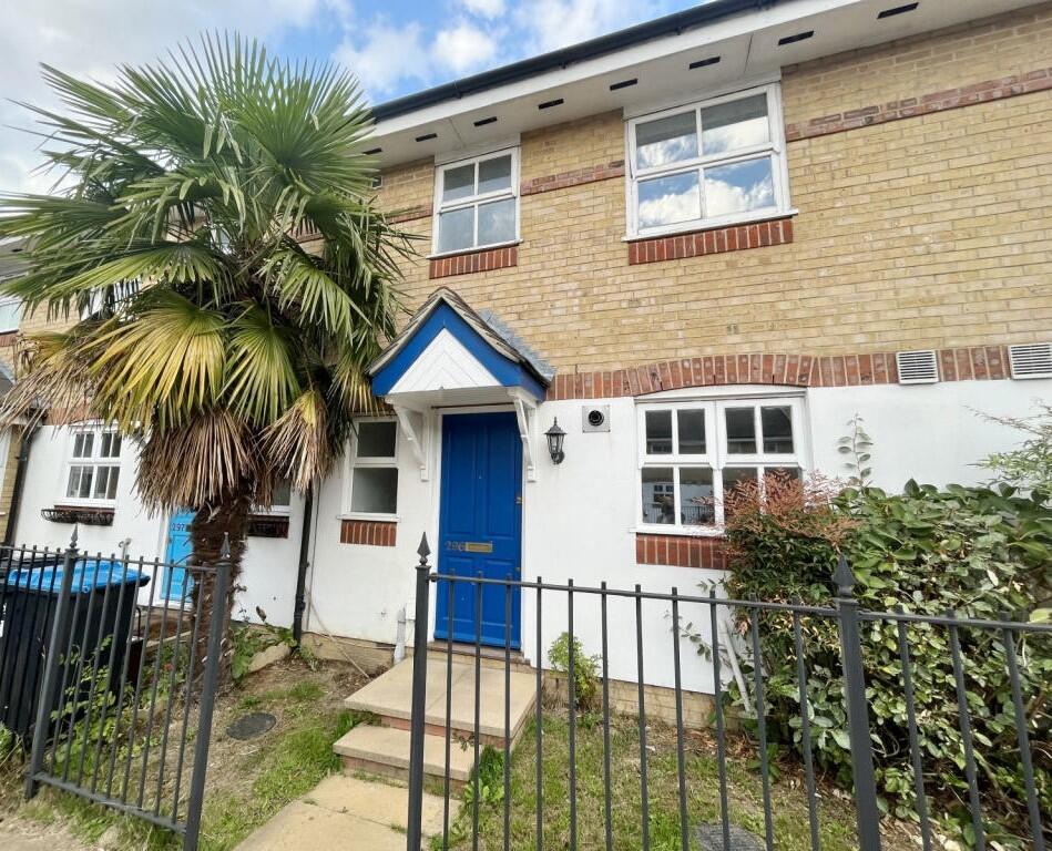 Main image of property: Leigh hunt drive, Southgate, London, N146BZ