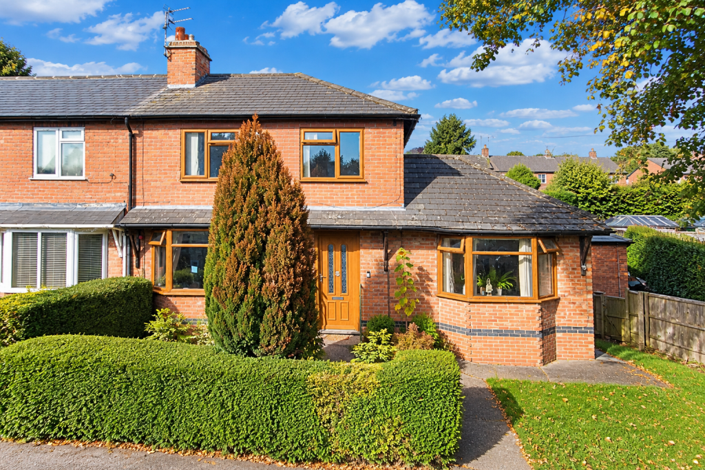 Main image of property: Duncroft Avenue, Gedling, Nottingham NG4