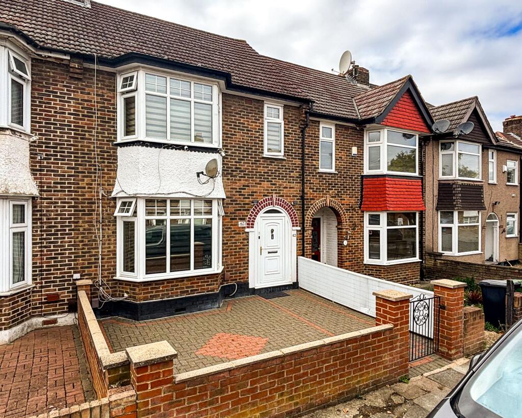 Main image of property: South Park Crescent, London, SE6