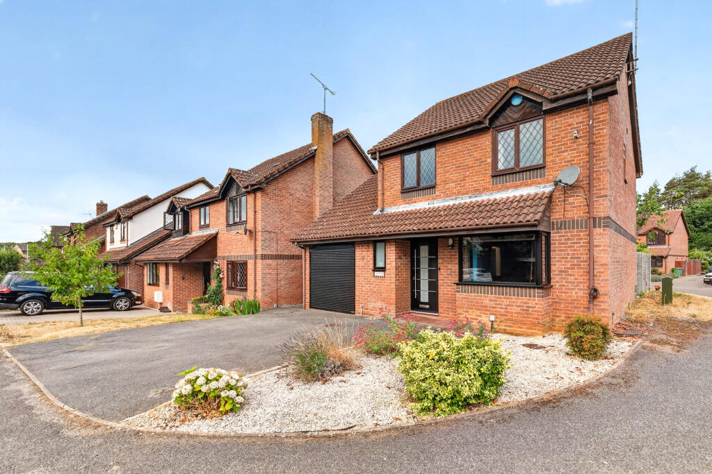 Main image of property: Wychwood Avenue, Bracknell, RG12