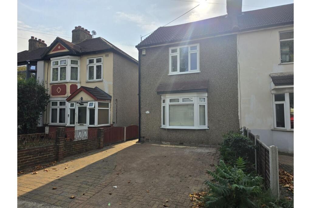 Main image of property: Rainham Road, Rainham, RM13