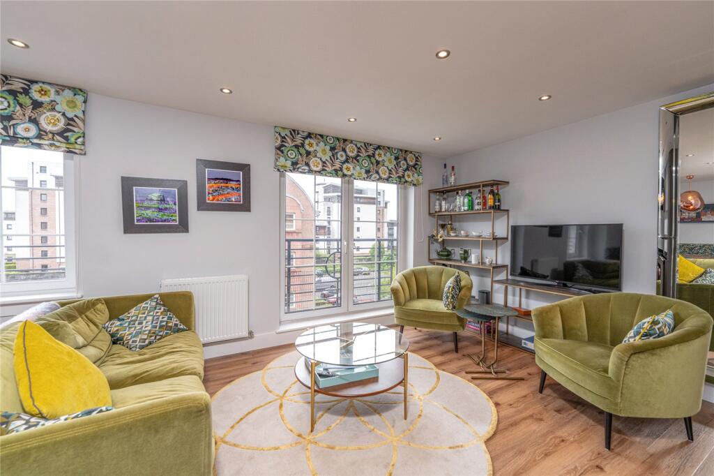 Main image of property: 8/6 Tower Street, Edinburgh, EH6