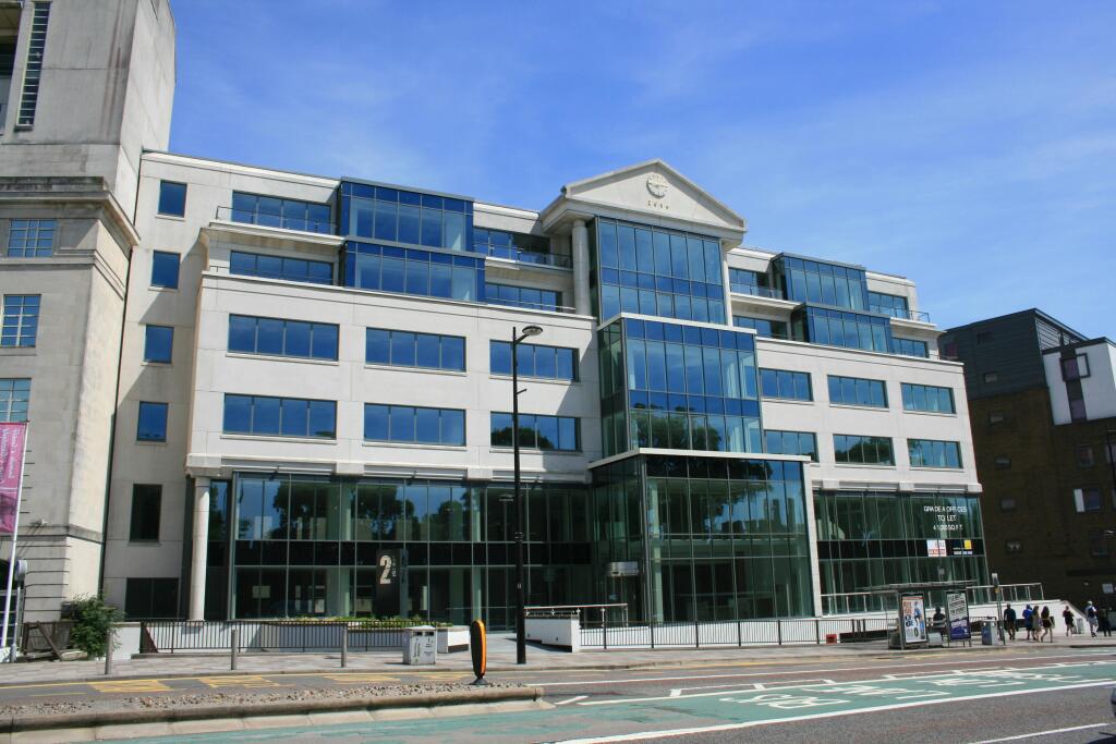 Main image of property: 2 Kingsway, Cardiff, CF10 3FD