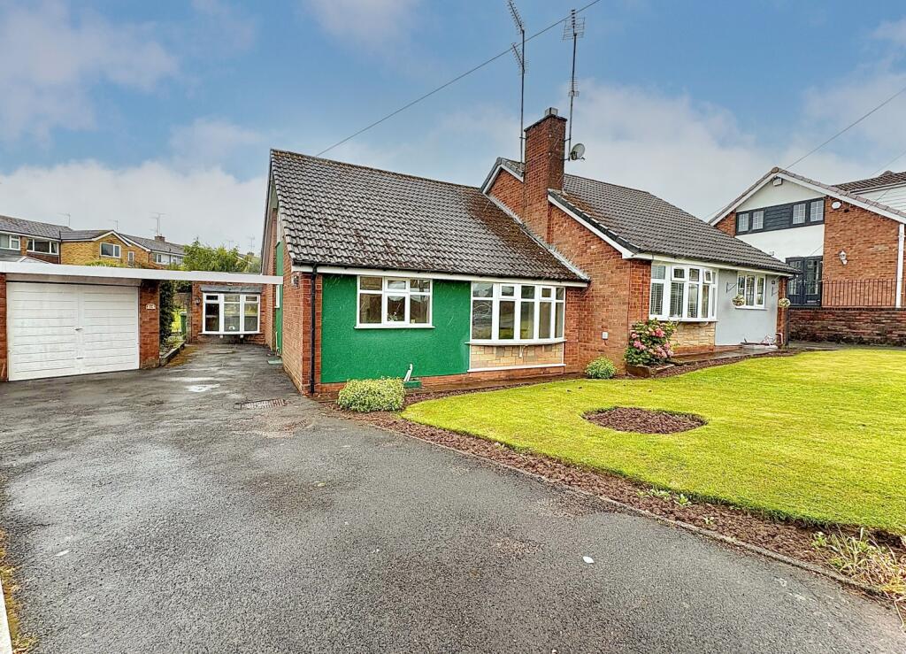 Main image of property: Longmeadow Drive, SEDGLEY, DY3 3QH