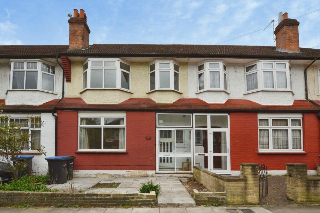 Main image of property: Princes Avenue, London, N13