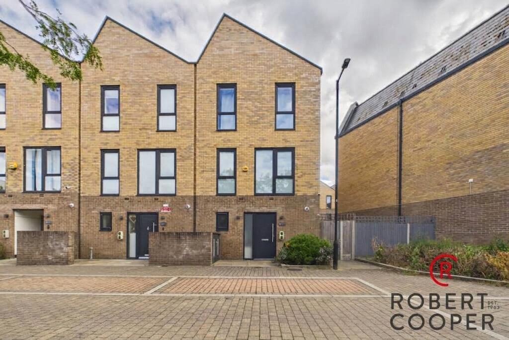 Main image of property: Sandpiper Drive, Harrow, HA2