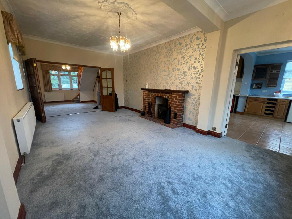 Main image of property: North Road, Romford, London, RM4