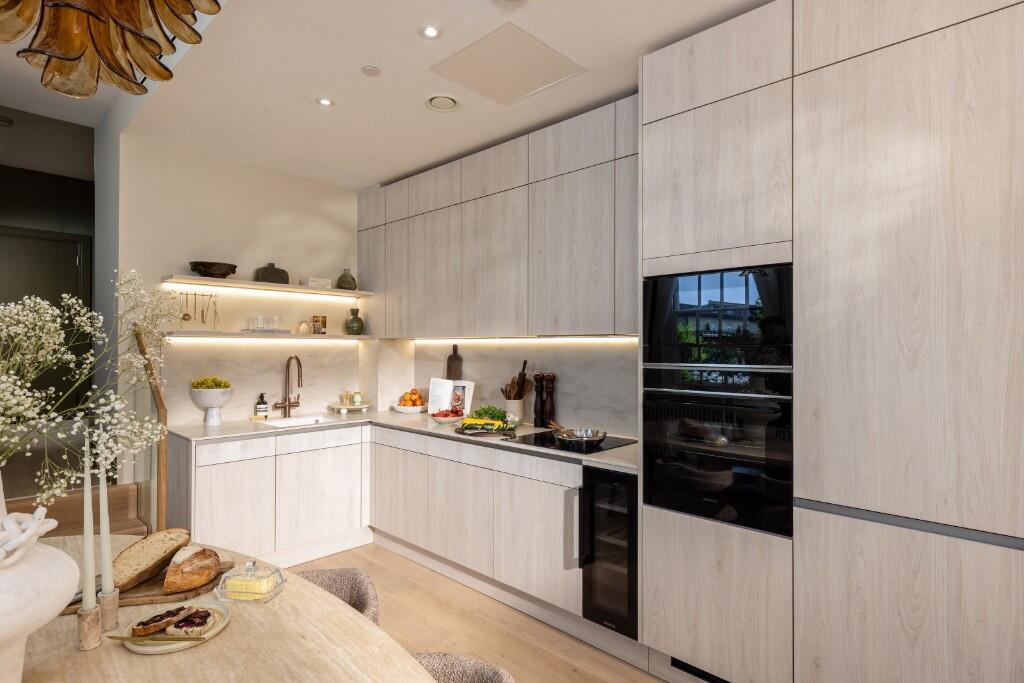 Main image of property: Penrhyn Road,
Kingston Upon Thames,
KT1 2DN