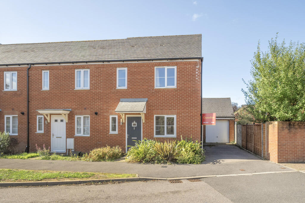 Main image of property: Linnet Road, Bodicote, Banbury
