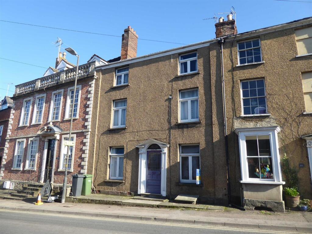Main image of property: 13 Woodmancote, Dursley