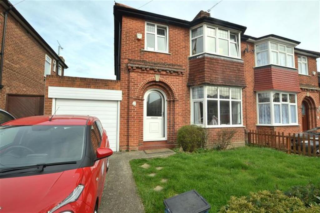 Main image of property: Forest Approach, Woodford Green, IG8