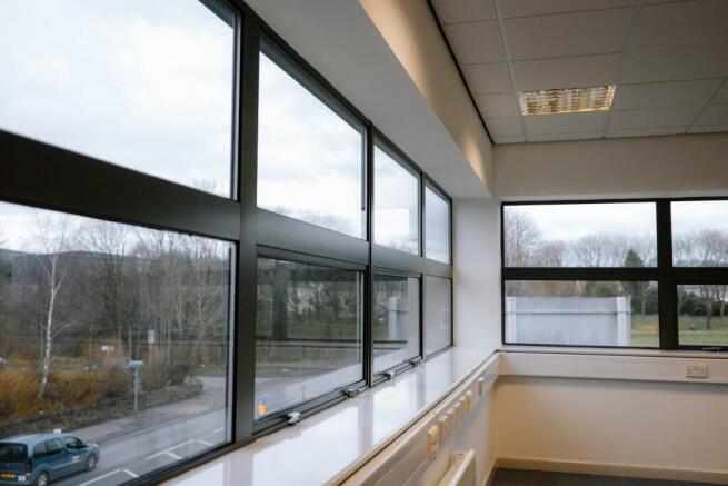 1600 sq ft office