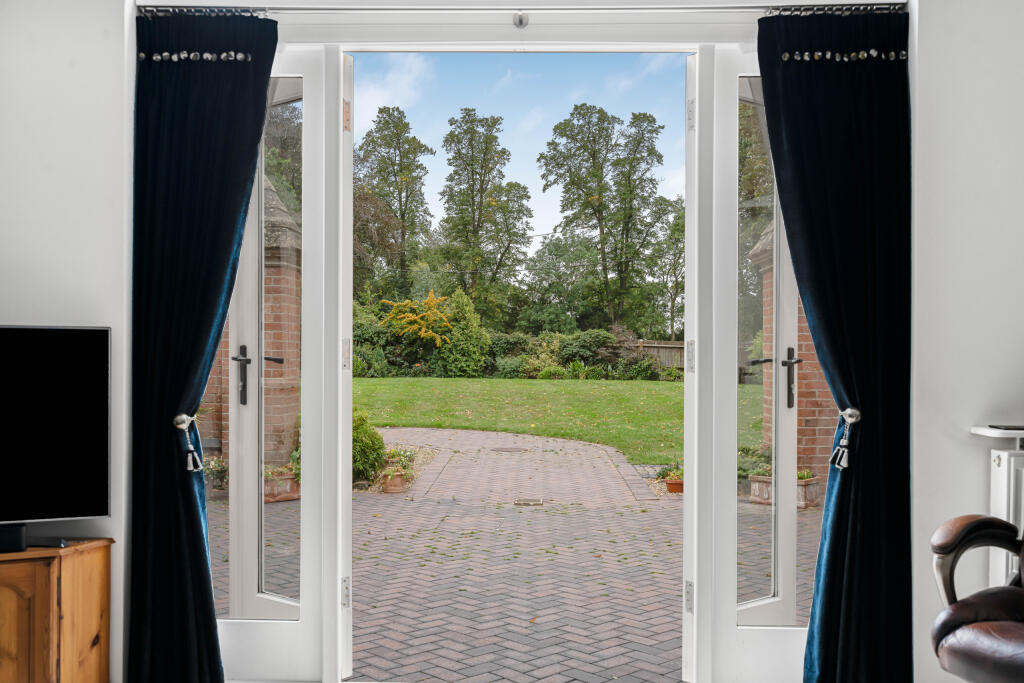 Main image of property: The Stables, Eathorpe Park, Fosse Way, Leamington Spa, Warwickshire