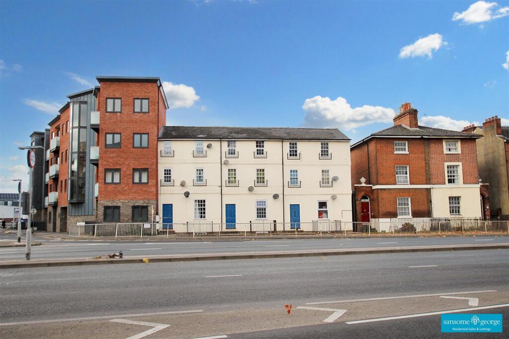 Main image of property: Caversham Road, Reading
