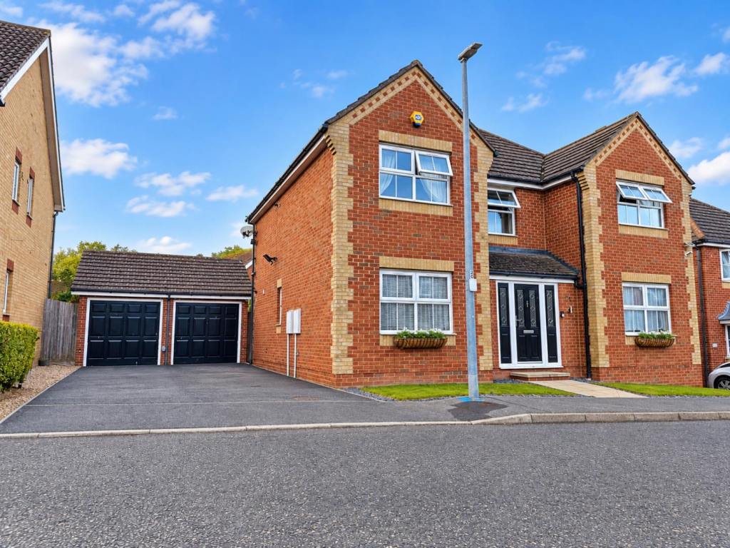 Main image of property: Bridport Way, Braintree