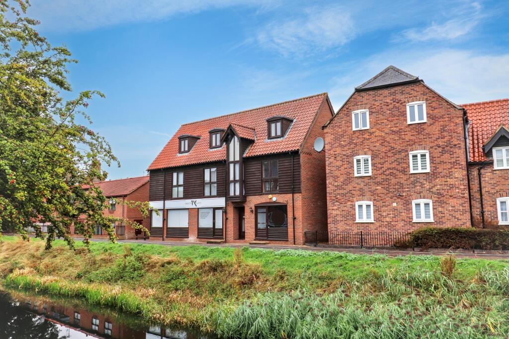 Main image of property: Double Street, Spalding, PE11